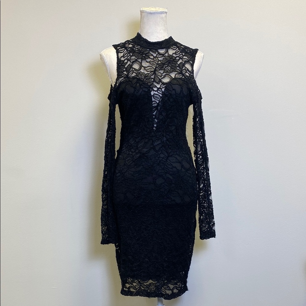 Sabora Women’s Small Elegant Black Lace Dress